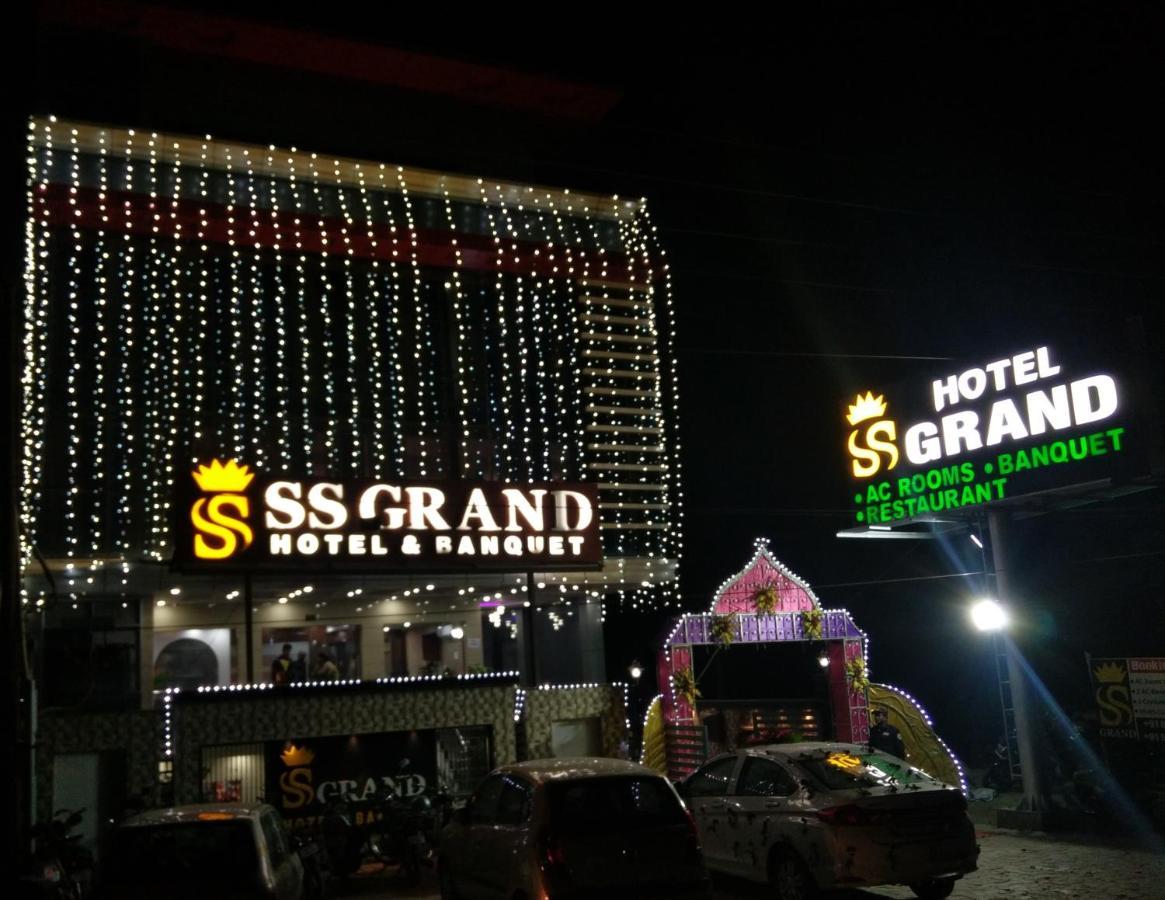 Hotel Ss Grand 勒克瑙 外观 照片