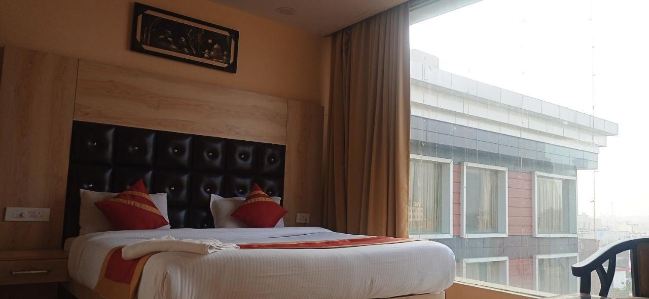 Hotel Ss Grand 勒克瑙 外观 照片