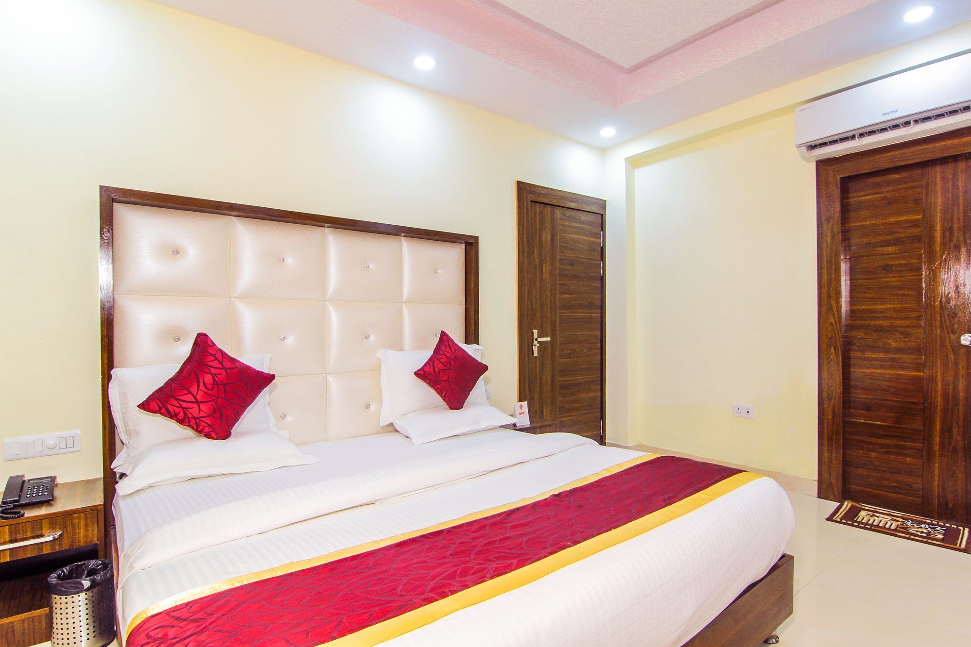 Hotel Ss Grand 勒克瑙 外观 照片